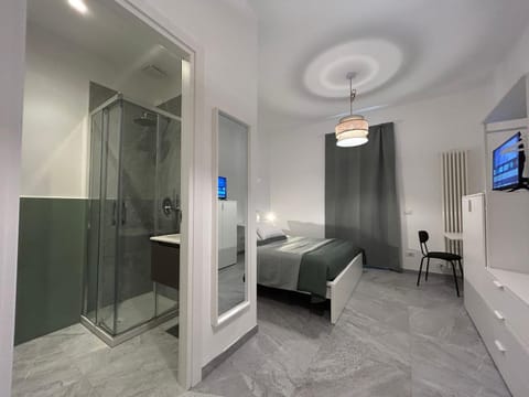 Bathroom, Photo of the whole room, Bedroom