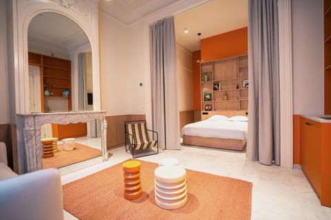 Photo of the whole room