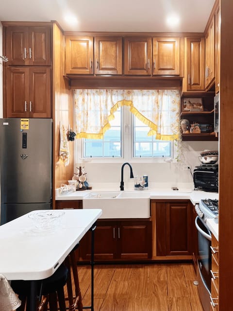 Kitchen or kitchenette, Communal kitchen, kitchen, kitchen