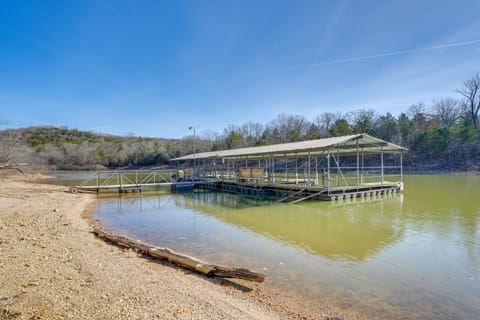 Bass Fishing Paradise Cottage on Table Rock Lake House in Table Rock Lake