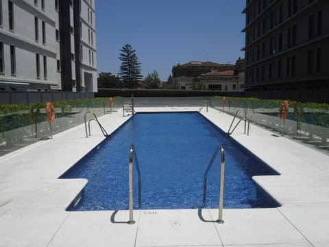 Swimming pool, Swimming pool