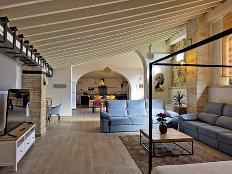 Communal lounge/ TV room, Living room
