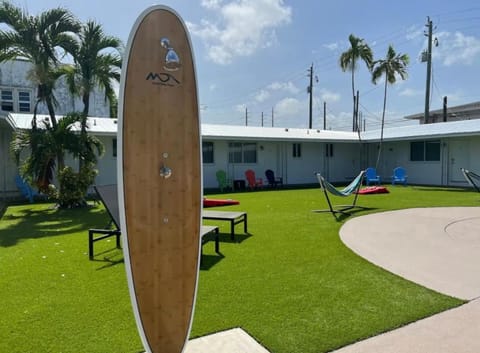 Modern in heart of Hollywood Apartment in Hollywood