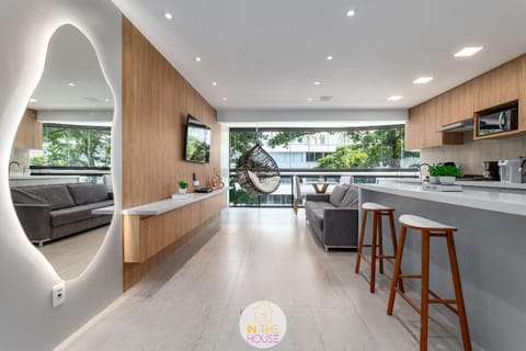 Living room, Dining area, Sea view