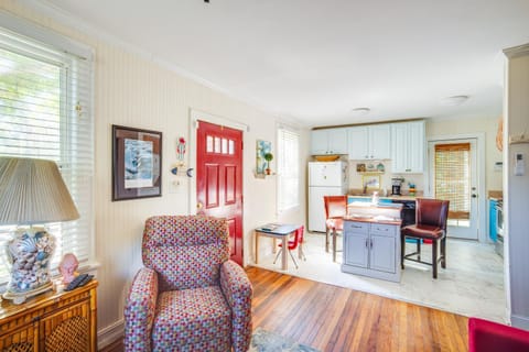 5 Mi to Downtown Beaufort Pet-Friendly Cottage! House in Port Royal