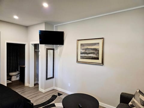 New Modern Studio in Maryville -105 Apartment in Maryville