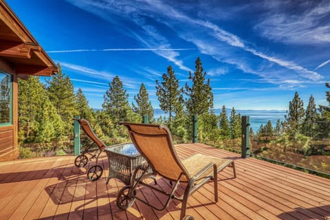 Clouds Rest in Dollar Point By Tahoe Getaways - Lake views - Hot Tub & Game Room House in Dollar Point