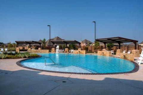 Feel at Home in Richmond House in Houston