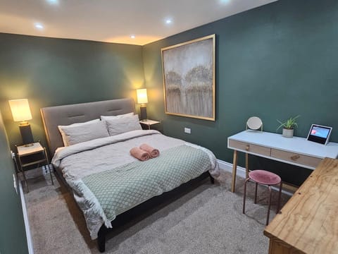 Bed, Bedroom