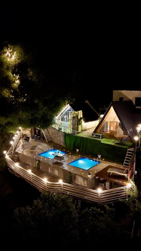 Property building, Swimming pool