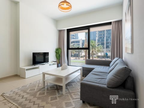 Communal lounge/ TV room, Living room, Seating area