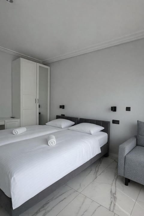 Bed, Photo of the whole room, Bedroom, wardrobe