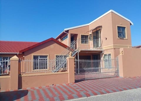 Malithabo Apartment in Cape Town