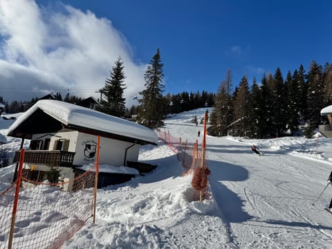 Chalet Heinrich Ski in & Ski out - Apartment Bergblick Apartment in Friuli-Venezia Giulia