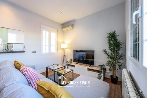Living room, air conditioner