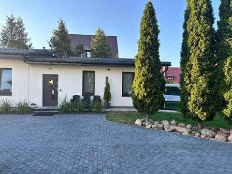 Property building, Garden, Garden view