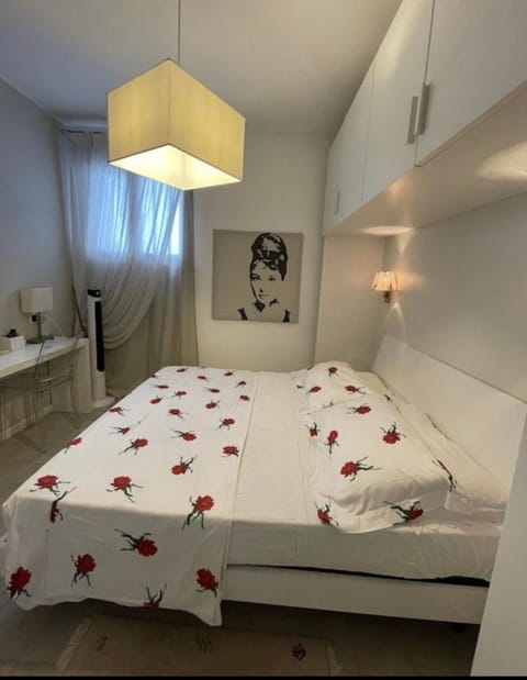 Bellissimo appartamento frontemare con terrazza Apartment in Porto Santa Margherita