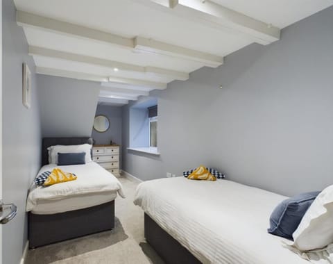 Sun Trap Terrace Apartment in Porthleven