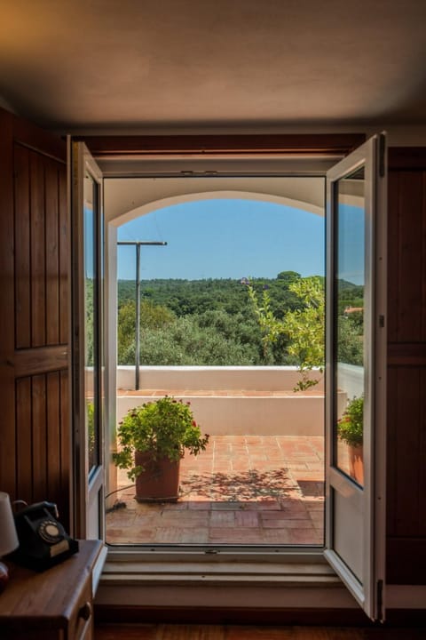 Natural landscape, View (from property/room), Balcony/Terrace