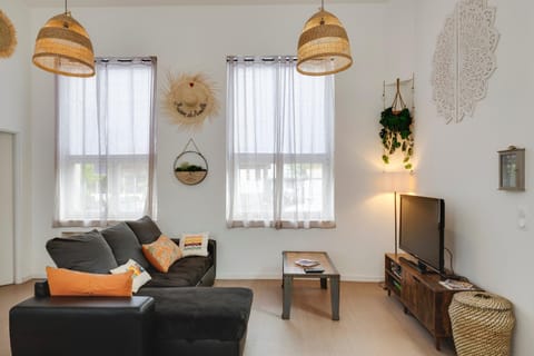 Property building, Living room