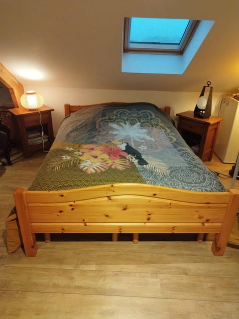 Bed, Bedroom