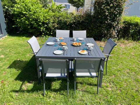 Luxury Villa&6 pers&Parking free Villa in Magny-le-Hongre