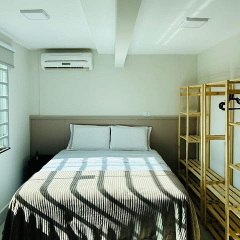 Bed, Photo of the whole room, Bedroom, air conditioner