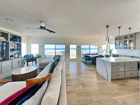 Oceanfront Beauty House in Saint Augustine Beach