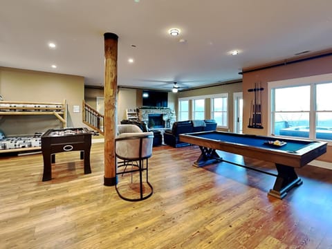 5 Solas Lodge House in Sevier County