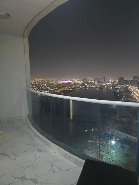 برج الواحه 2 Vacation rental in Ajman