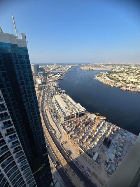 برج الواحه 2 Vacation rental in Ajman