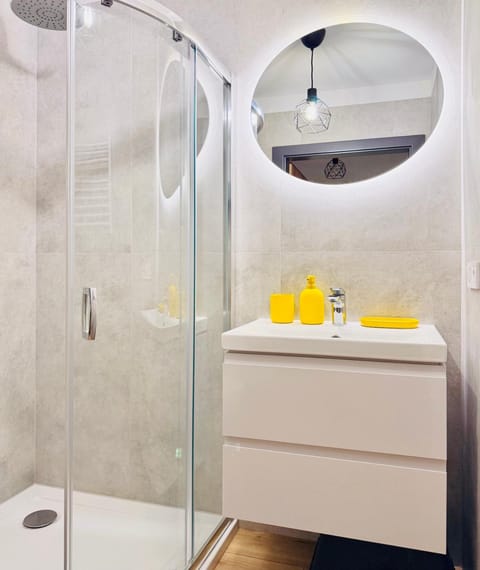 Shower, Patio, Children play ground, Bathroom, Balcony/Terrace, Balcony/Terrace, Kitchen or kitchenette, Beach, Hiking, Cycling, Pets, Pets, Parking, dishwasher, microwave, pet friendly, pet friendly, stove, towels, kitchen