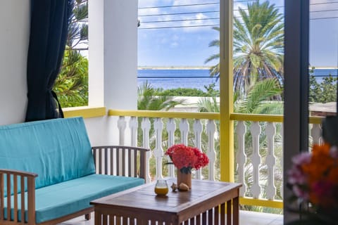 View (from property/room), Balcony/Terrace, Seating area, Sea view