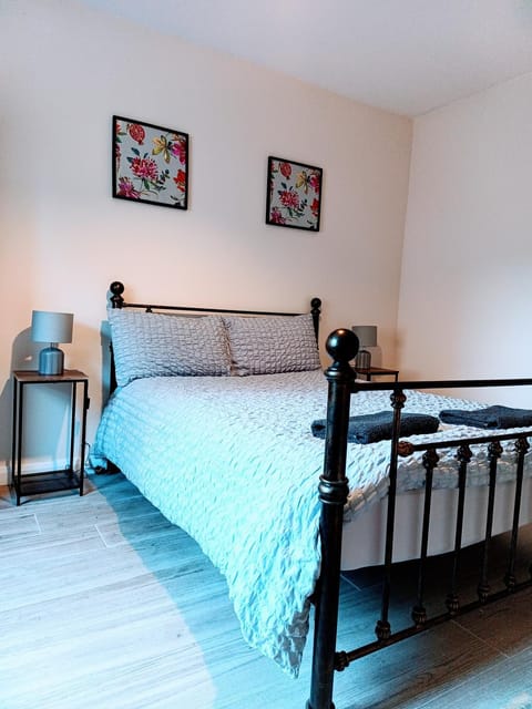 City centre B Apartment, parking, sleeps 6 Apartment in Belfast