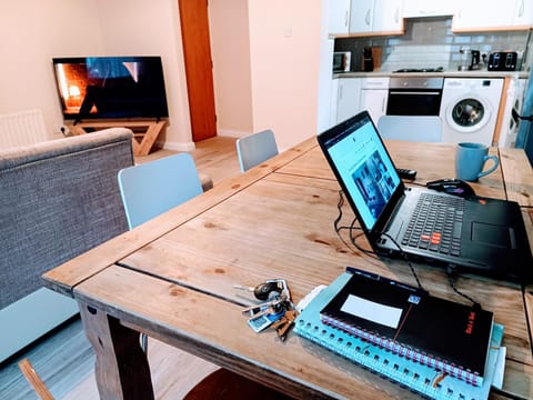 City centre B Apartment, parking, sleeps 6 Apartment in Belfast