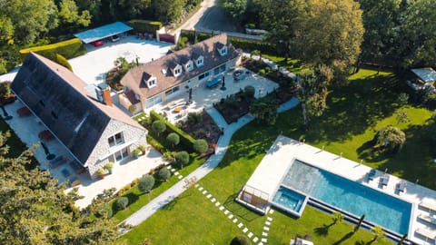 Property building, Spring