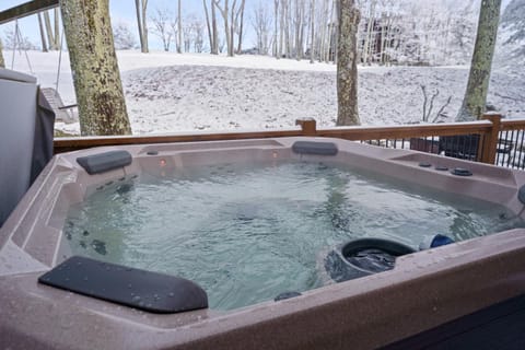 The Tee House House in Beech Mountain