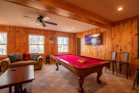 The Tee House House in Beech Mountain