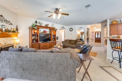 Spacious San Antonio Home with Outdoor Oasis! House in San Antonio