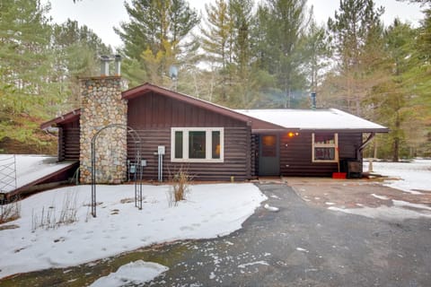 Family Gem Near the Chain of Lakes in Eagle River! House in Wisconsin