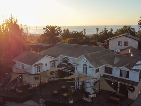 Property building, Day, Natural landscape, Bird's eye view, City view, Sea view, Sunset