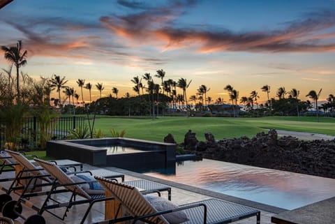 Mauna Lani 4 BR Luxury Golf & Beach Club House in Puako