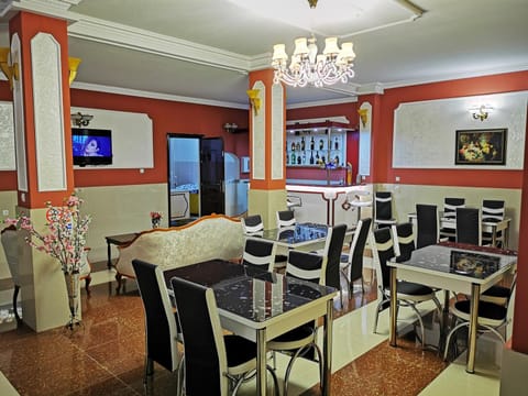 Lounge or bar, On site, Entertainment