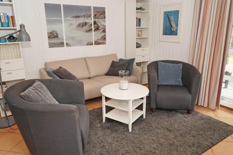 Blockhaus mit grossem Grundstück und Zaun House in Damp