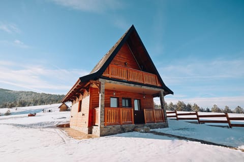 Iskrin breg Campground/
RV Resort in Zlatibor District, Serbia