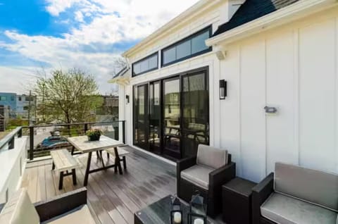 Property building, Day, BBQ facilities, View (from property/room), Balcony/Terrace, Seating area