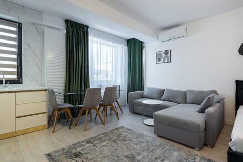 TV and multimedia, Living room, Seating area, air conditioner