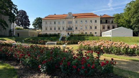 Garden, Landmark view