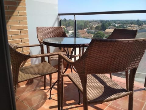 View (from property/room), Balcony/Terrace