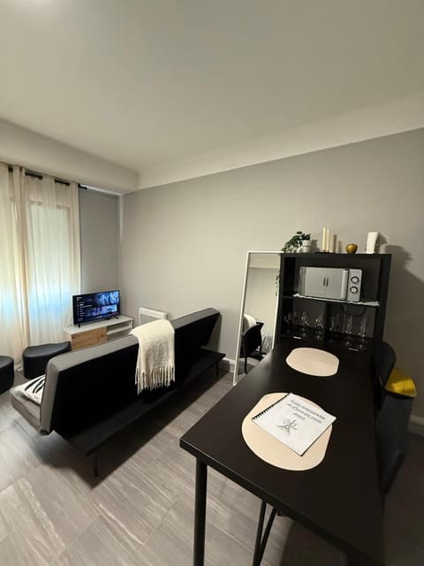 Apartment Cachan Apartment in Île-de-France